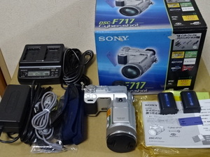 【美品・ジャンク】ソニー DSC-F717 SONY Cyber-shot サイバーショット ＋急速充電器＋バッテリー　