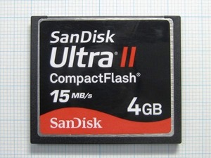 ★SanDisk コンパクトフラッシュ ４ＧＢ 中古★送料８５円・１８５円