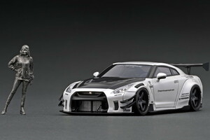 ignition イグニッション 1/43 LB-WORKS Nissan GT-R R35 type 2 White With Ms. Chisaki Kato LB★WORKS R35 GT-R IG2553
