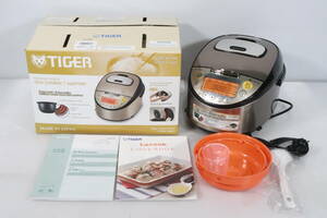 1円～ 展示品 TIGER タイガー IH炊飯器 W銅5層遠赤特厚釜 JKT-W10W 1.0L(5.5CUP) 220V 海外向け 海外仕様 ツーリストモデル 家電 U261