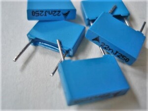 103　ＥＰＣＯＳ　B32520C3223J　0.022μＦ±５％　２５０Ｖ　ポリエステルフィルムコンデンサ　４個セット　