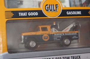 N 1/64スケール　Gulf　サービスステーション　1959　FORD　F-250　TOW TRUCK ジョニーライトニング　50years　フォード　F250