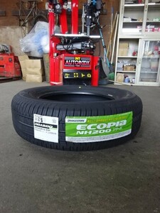 205/65R16　95H　ブリヂストン　ECOPIA　NH200　新品夏タイヤ　１本　