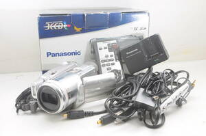 [キ MAG38]動作品 Panasonic NV-GS250-S(シルバー) デジタルビデオカメラ ミニDV miniDV DIGICAM デジカム 3CCDカメラ パナソニック 箱付き