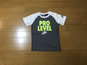 ナイキ　ジュニアサイズ　　Ｔシャツ　　　アメリカサイズ6　（110～116ｃｍ）