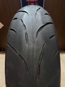 中古MCタイヤ 2023年製造 BRIDGESTONE BATTLAX T32 180/55ZR17 バトラックス スポーツツーリング 180 55 17 2623 K5550