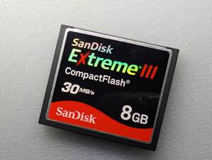 SanDisk CompactFlash Extreme III 8GB CFカード ケース付き サンディスク コンパクトフラッシュ メモリーカード 動作確認済み