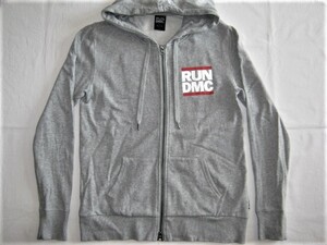 ★古着 2015年 AZUL BY MOUSSY アズールバイマウジー RUN DMC スウェットパーカー L グレー 星条旗 アメリカ国旗 かすれプリント HIPHOP★