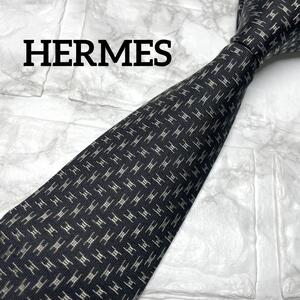 未使用級 至高の逸品 HERMES エルメス　ネクタイ　H織　ファソネ　ブラック　ビジネス　スーツ　シャツ　カフス