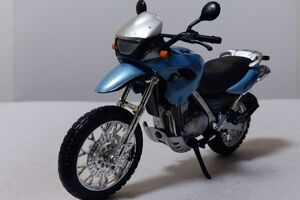 ★ＢＭＷ　F600GS　　　1/18マイスト★