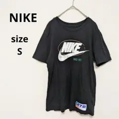 NIKE ナイキ ロゴプリント 半袖 Tシャツ 古着 ブラック S (SS)