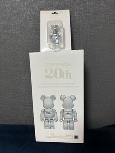 BE@RBRICK WORLD WIDE TOUR 3 20th DEEP CHROME ver. 400%&100％ 2体セット　非売品100% ベアブリック 