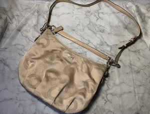 COACH　コーチ　２wayバッグ　ショルダーバッグ　トートバッグ/レディースバッグ/中古