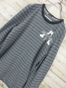 アバクロンビー&フィッチ　ロングTシャツ　メンズS相当