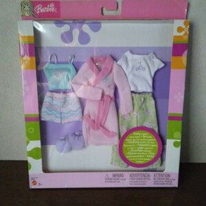 バービー人形　Pretty pajama party styles！　ファッション洋服類　　マテル　２００３年度製　新品未使用品未開封