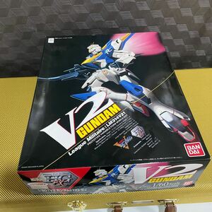 バンダイ 機動戦士ガンダム HGEX 1:60 V2 GUNDAM