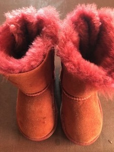 新品未使用　UGG アグ　ブーツ　トドラー ベイリー ボウ　USA6