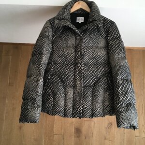 美品 ARMANI COLLEZIONI アルマーニ コレッツォーニ　ダウン　ジャケット42