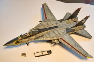 ★☆　１/48 F-14D SUPER TOMCAT スーパートームキャット ☆★　