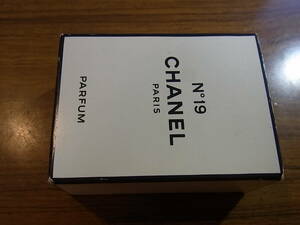 CHANEL Ｎ°19 14ml