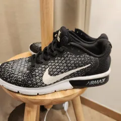 【雷市場（ポンジャン）商品韓国直送】 エアマックス Nike AIR Max Sequent 2 （ 260 ）