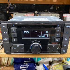 トヨタ純正　CD/AUX/USB CP-W64 