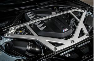 訳あり　ごく僅かな輸送ダメージ有　BMW G82 M4 CSL タワーバー　G80 M3 G87 M2