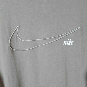 NIKE ナイキ　デカロゴ　ロゴ刺繍　半袖　tシャツ 古着　ワンポイント