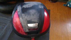 GIVI トップケース　ペンキ汚れあり　機能は問題なし　キー２つ付属