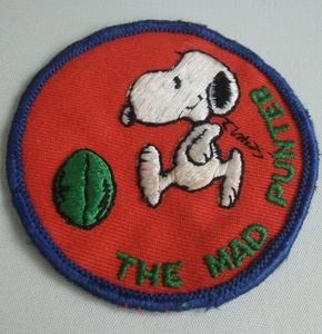 当時物 VINTAGE 60s 70s SNOOPY スヌーピー THE MAD PUNTER 刺繍 ワッペン 中古品 ビンテージ アメリカ古着 CHARLES M. SCHULZ　