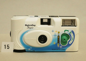 ｗ１５　写ルンです　(Night&Day Super)　電池フィルム抜き済品　定形外郵便発送可