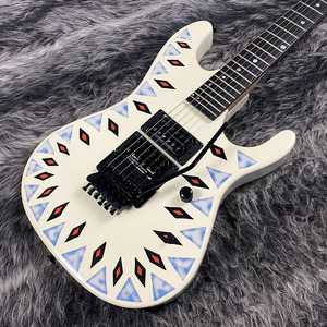 KRAMER NightSwan Vintage White with Aztec Graphic