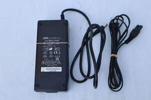 E6856(+3th) Y 　SANS ELECTRONIC Li-ion Battery Charger MODEL:SSLC058V29MA 29.4V 2.0A 電動アシスト自転車用 ACアダプタ 