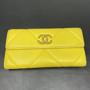 CHANEL シャネル 19 ナインティーン ロング フラップ ウォレット 長財布 黄色 正規品C241004B09