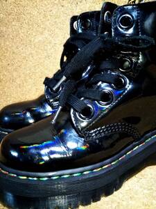 【Dr.MARTENS】ドクターマーチン モリー レインボーパテント 6ホールブーツ UK5 (24cm ) MOLLY RAINBOW PATENT 6EYE BOOT ブラック 厚底