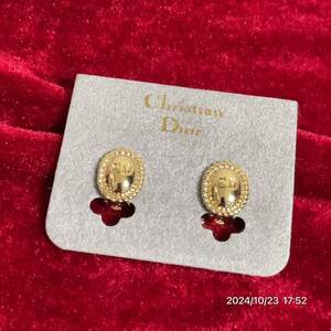 美品 Dior クリスチャン ディオール CDロゴ オーバル ゴールドカラー イヤリング アクセサリー 