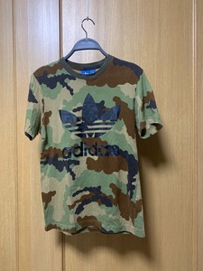 adidas 迷彩半袖Tシャツ　サイズS