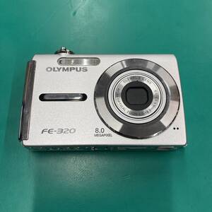 OLYMPUS FE-320 ジャンク品 R01179