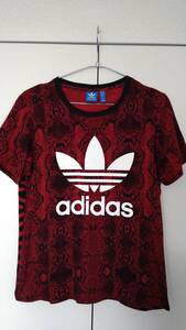 adidas originals　Ｔシャツ 赤 柄　Ｍ