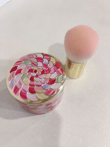 GUERLAIN☆ゲラン☆メテオリット ビーユ☆02☆メテオリットブラシ☆セット☆メイク仕上げ☆パウダー☆美肌☆