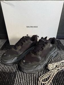 【1円スタート！】Balenciaga Triple S “Black White Laces” サイズ43 ダメージ加工済み