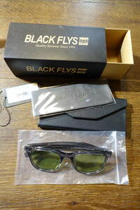 BLACK FLYS 未使用　偏光　サングラス　ブラックフライ　BF-14506-04 FLY STACY