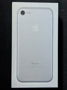 新品未使用 SIMフリー Apple iPhone 7 32GB シルバー ドコモ