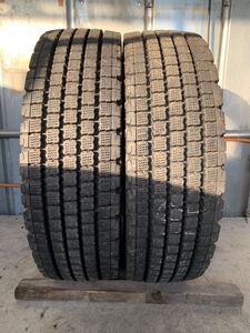 引取り可能！275/80R22.5 BRIDGESTONE W910 22年 17mm 中古トラックスタッドレスタイヤ２本