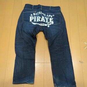 APE BAPE PIRATE STORE 限定　パイレーツ　デニム　パンツ　L濃紺