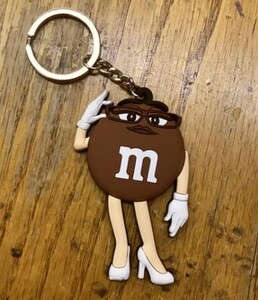 m&m