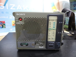 kh00220 SONY FM/AMラジオ 防災ラジオ ICF-B100　中古品