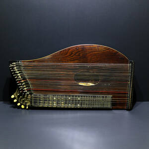 アンティーク / ツィター / チター / Zither / 弦楽器 / 弦鳴楽器 / 楽器 / 木製楽器 / 民族楽器 / ケース付き