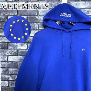 VETEMENTS ヴェトモン　ユーロロゴ　オーバーサイズ　フーディプルオーバーパーカー　ブルー