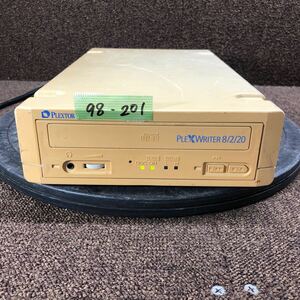 98-201 激安 レトロPC パーツ 外付け 8倍速 CD-R/RWドライブ PLEXTOR PX-W8220Te SCSI PLEXWRITER 8/2/20 通電のみ確認 ジャンク